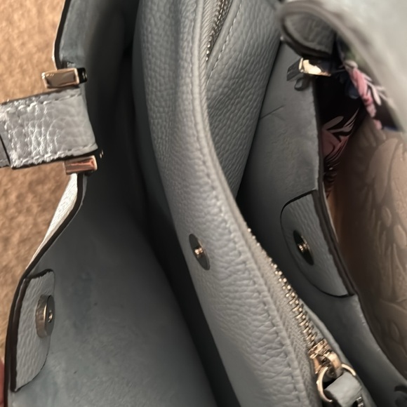 Steve Madden baby blue bag with scarf - Picture 5 of 8